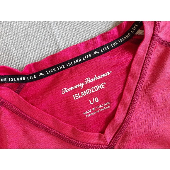 Tommy Bahama Men Large Performance all over Floral Fuchsia Pink Pullover T-Shirt - Picture 2 of 8